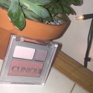 Clinique Eyeshadow Duo+Blush